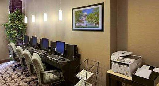 Wyndham Garden Philadelphia Airport Hotel 3*