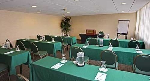 Wyndham Garden Philadelphia Airport